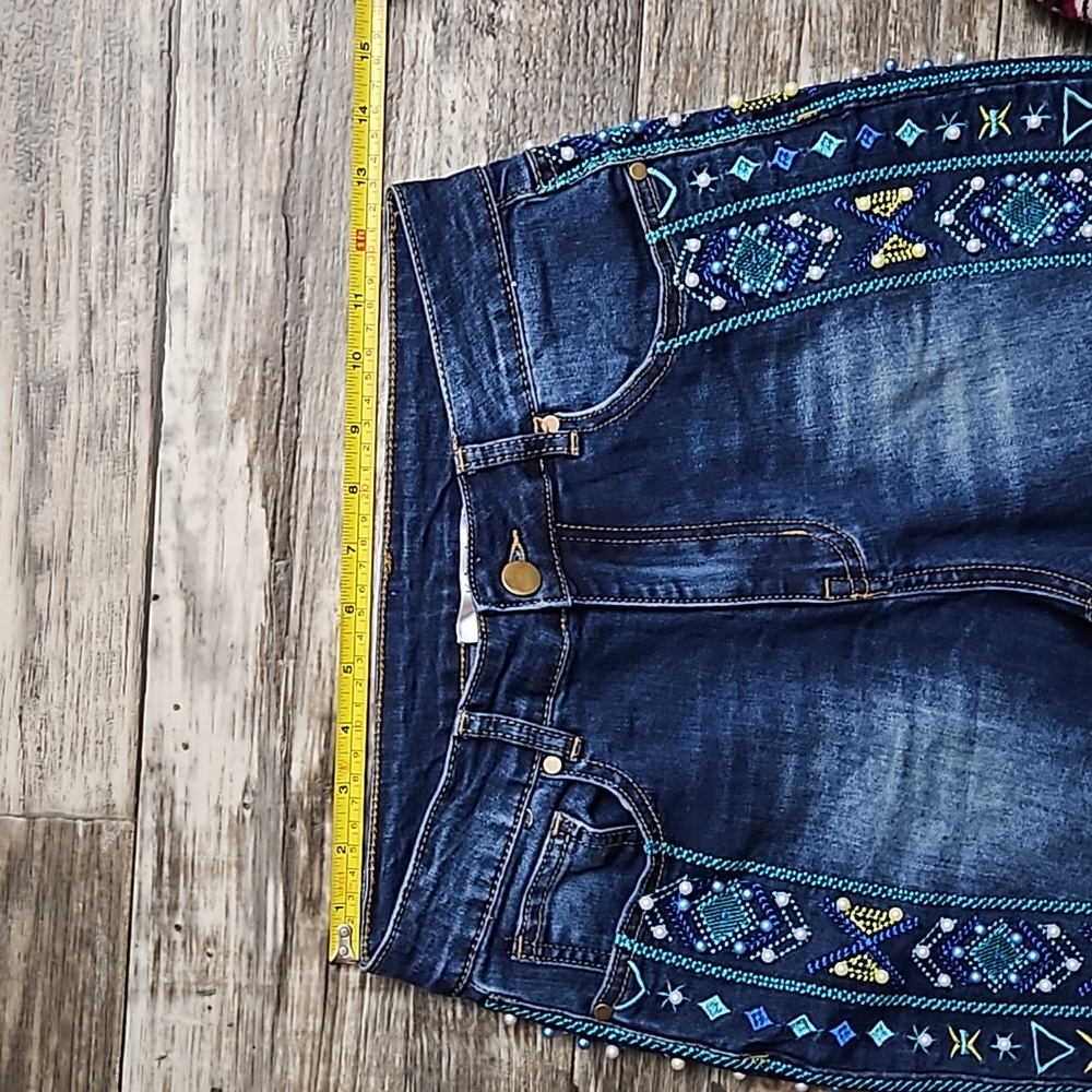 Stylish Blue Embroidered Women's Skinny Jeans - Picture 11 of 16